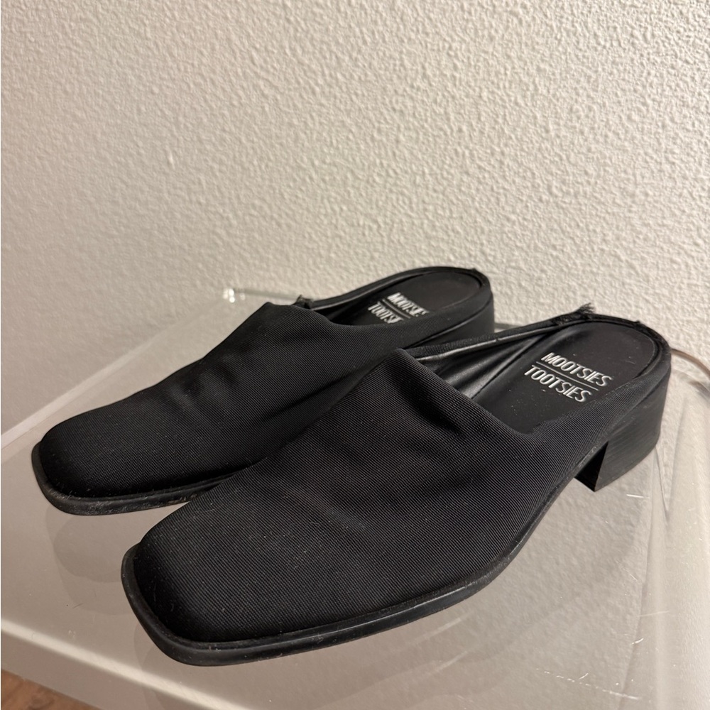 Mootsies Tootsies square toe mule
